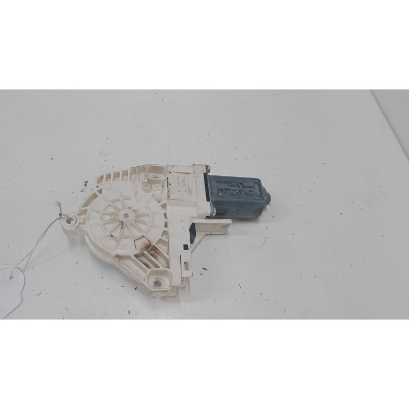 Recambio de motor elevaluna trasero derecho para audi a6 allroad c6 (4fh) 3.0 tdi quattro referencia OEM IAM 8K0959812B  