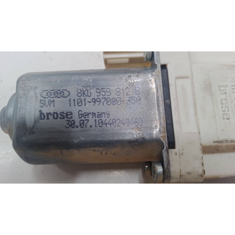 Recambio de motor elevaluna trasero derecho para audi a6 allroad c6 (4fh) 3.0 tdi quattro referencia OEM IAM 8K0959812B  