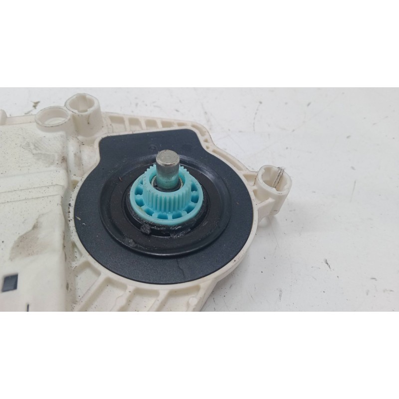 Recambio de motor elevaluna trasero derecho para audi a6 allroad c6 (4fh) 3.0 tdi quattro referencia OEM IAM 8K0959812B  