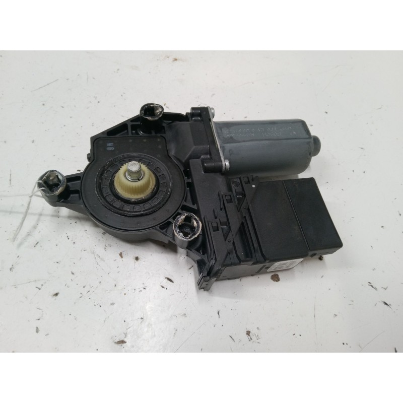 Recambio de motor elevaluna trasero izquierdo para volkswagen golf plus v (5m1, 521) 1.9 tdi referencia OEM IAM   