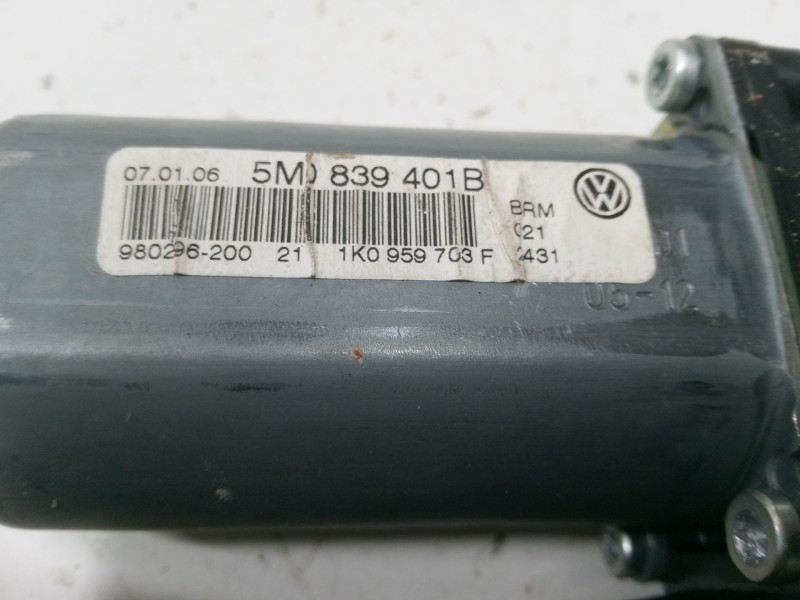 Recambio de motor elevaluna trasero izquierdo para volkswagen golf plus v (5m1, 521) 1.9 tdi referencia OEM IAM   