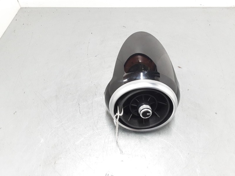 Recambio de aireador derecho para mg zs suv (azs1) 1.0 t-gdi referencia OEM IAM 10262725  