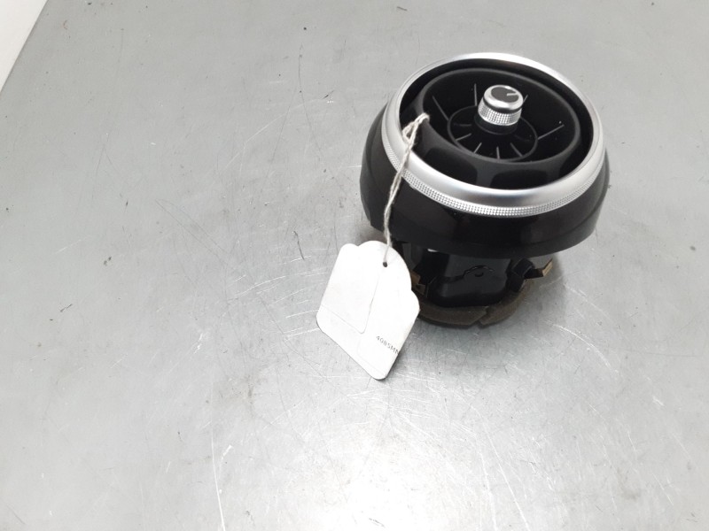 Recambio de aireador derecho para mg zs suv (azs1) 1.0 t-gdi referencia OEM IAM 10262725  