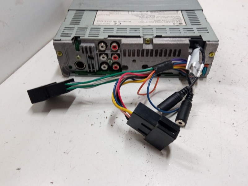 Recambio de radio universal para ford mondeo i sedán (gbp) 2.0 i 16v referencia OEM IAM   