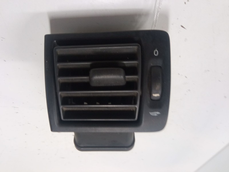 Recambio de aireador derecho para volvo v50 (545) 1.6 d referencia OEM IAM   