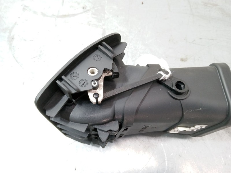Recambio de aireador izquierdo para volvo v50 (545) 1.6 d referencia OEM IAM   