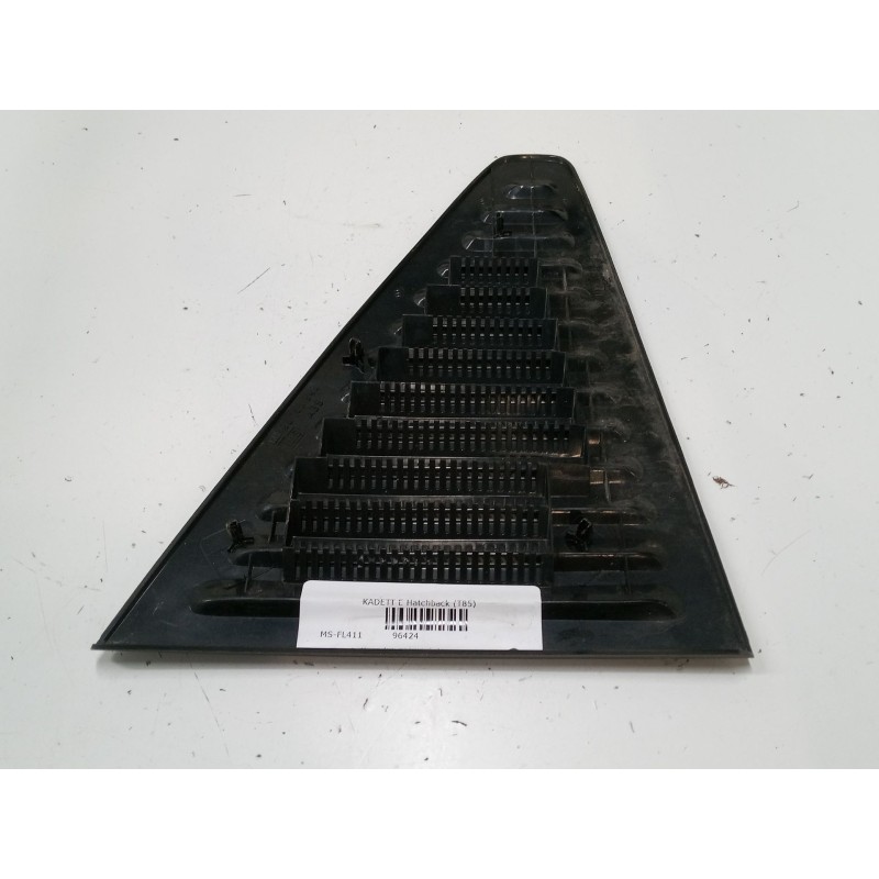 Recambio de embellecedor exterior derecho pilar c para opel kadett e hatchback (t85) 1.8 i (c08, c48, d08, d48) referencia OEM I