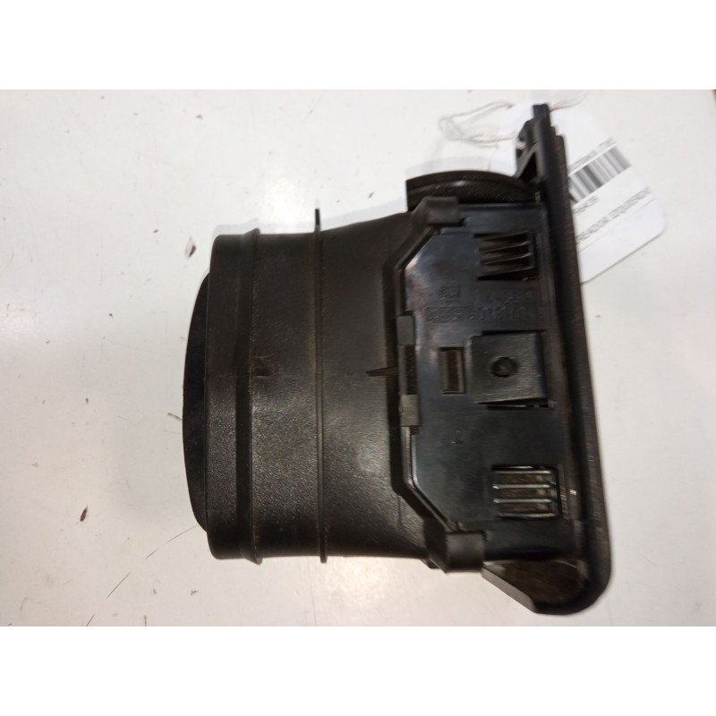 Recambio de aireador izquierdo para opel kadett e hatchback (t85) 1.8 i (c08, c48, d08, d48) referencia OEM IAM   