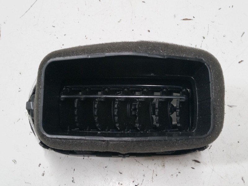 Recambio de aireador izquierdo para kia picanto iii (ja) 1.0 referencia OEM IAM   