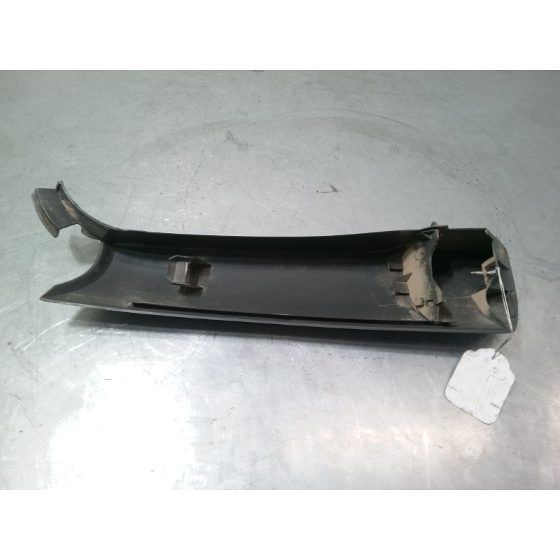 Recambio de embellecedor exterior derecho pilar c para renault 5 (122_) 1.3 (1224, 1394) referencia OEM IAM   