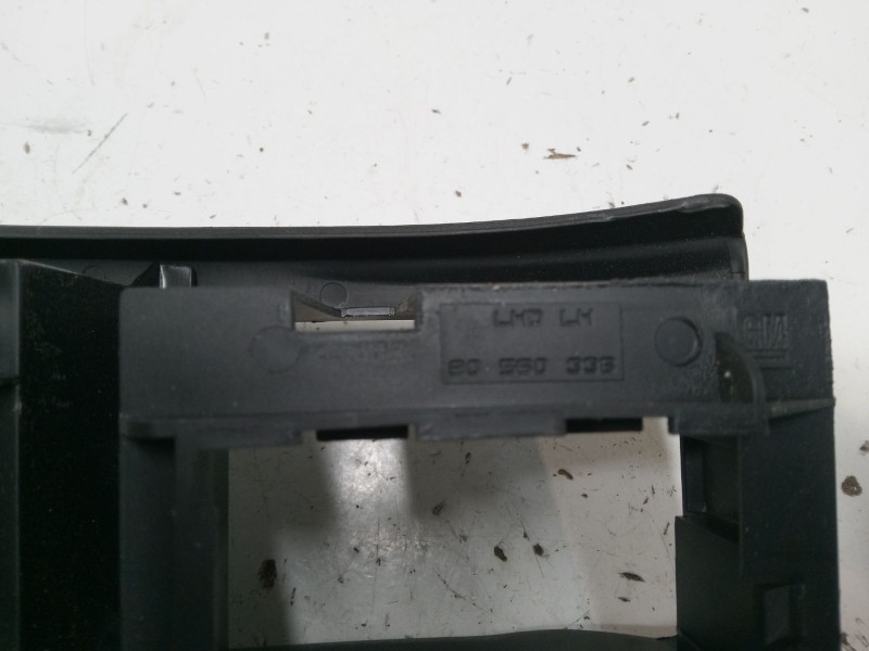 Recambio de aireador izquierdo para opel astra g descapotable (t98) 1.6 (f67) referencia OEM IAM 80550333  