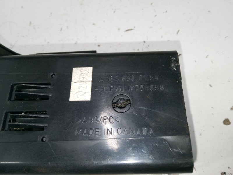 Recambio de aireador izquierdo para mercedes-benz clase m (w163) ml 320 (163.154) referencia OEM IAM   