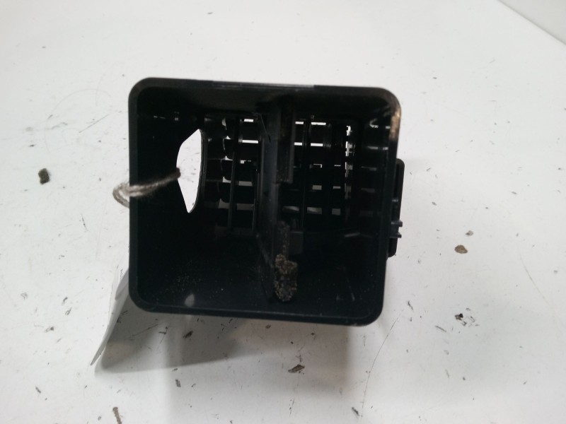 Recambio de aireador izquierdo para mercedes-benz clase m (w163) ml 320 (163.154) referencia OEM IAM   