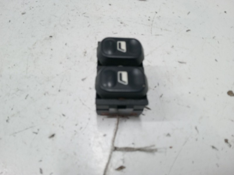 Recambio de mando elevalunas trasero central para citroën xsara (n1) 1.6 i referencia OEM IAM   