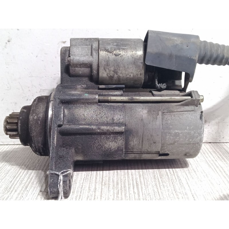 Recambio de motor arranque para seat leon (1p1) 1.9 tdi referencia OEM IAM 0  