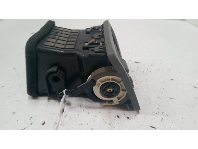 Recambio de aireador izquierdo para hyundai tucson (jm) 2.0 crdi referencia OEM IAM 974802E000  