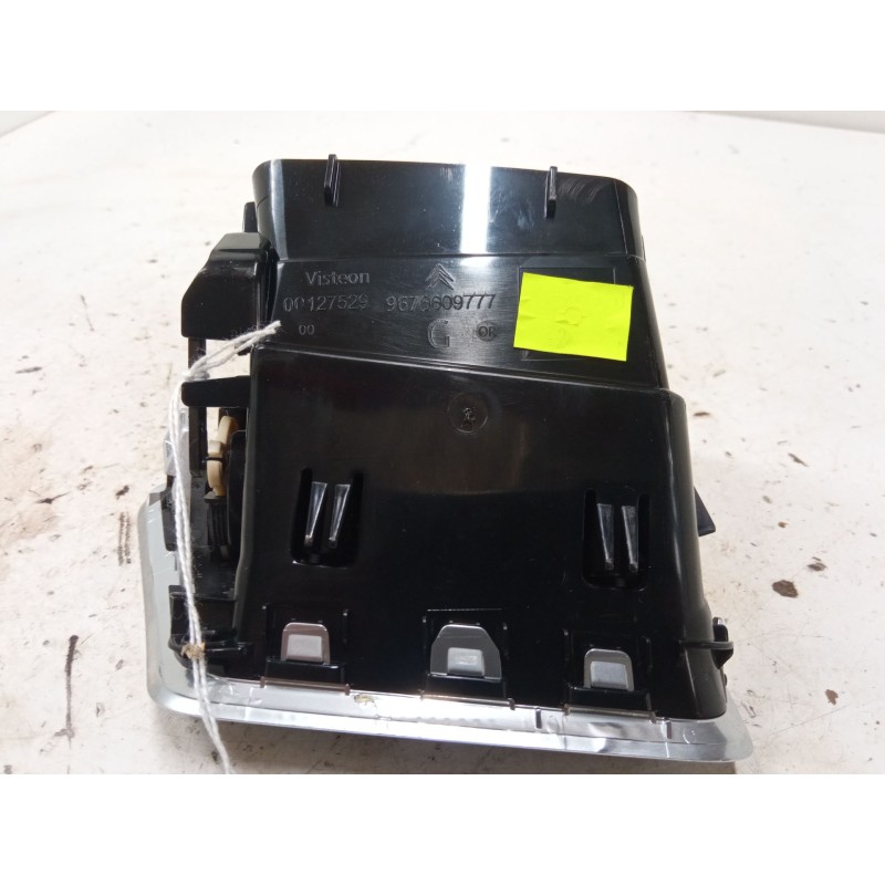 Recambio de aireador izquierdo para citroën c4 ii (nc_) 1.6 hdi 90 referencia OEM IAM 9676606977  