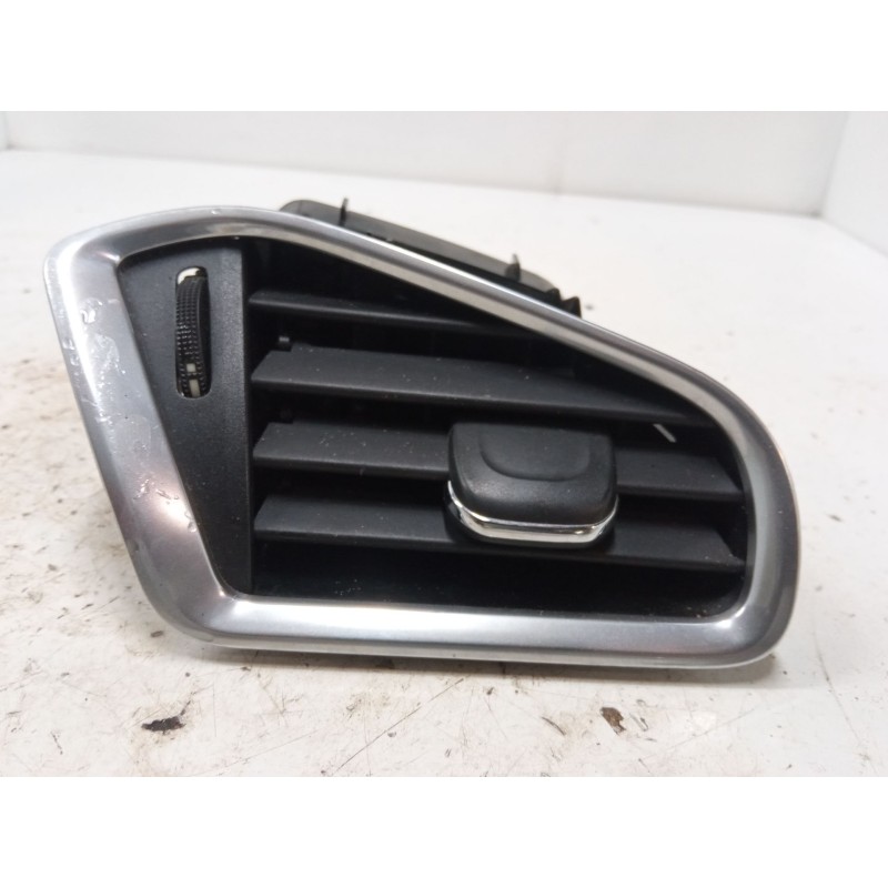 Recambio de aireador derecho para citroën c4 ii (nc_) 1.6 hdi 90 referencia OEM IAM 9676606977  