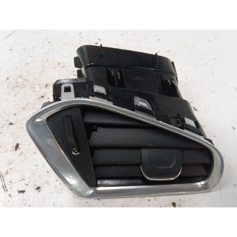 Recambio de aireador derecho para citroën c4 ii (nc_) 1.6 hdi 90 referencia OEM IAM 9676606977  