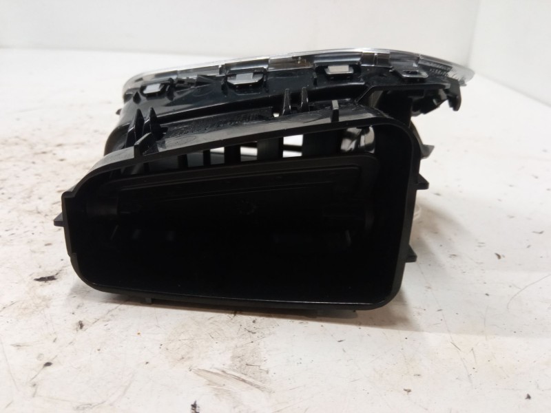 Recambio de aireador derecho para citroën c4 ii (nc_) 1.6 hdi 90 referencia OEM IAM 9676606977  