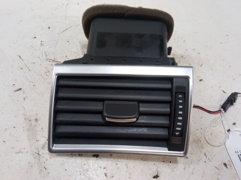 Recambio de aireador izquierdo para audi a8 d3 (4e2, 4e8) 3.0 tdi quattro referencia OEM IAM 4E0820901  