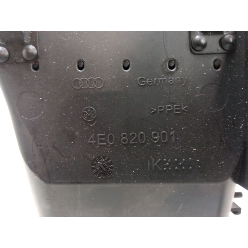 Recambio de aireador izquierdo para audi a8 d3 (4e2, 4e8) 3.0 tdi quattro referencia OEM IAM 4E0820901  
