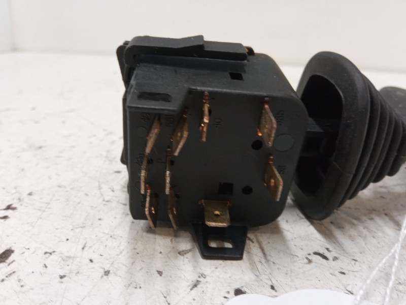 Recambio de mando de intermitencia para opel corsa a hatchback (s83) 1.3 s (f08, m08, f68, m68) referencia OEM IAM   