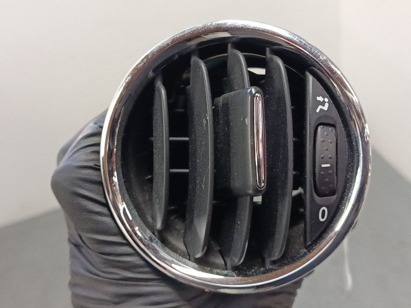 Recambio de aireador derecho para fiat 500 (312_) 1.2 (312axa1a) referencia OEM IAM 735627419  