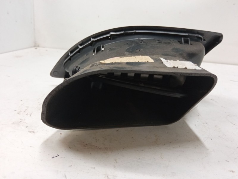 Recambio de aireador izquierdo para renault megane iii hatchback (bz0/1_, b3_) 1.6 16v (bz1b, bz1h) referencia OEM IAM   