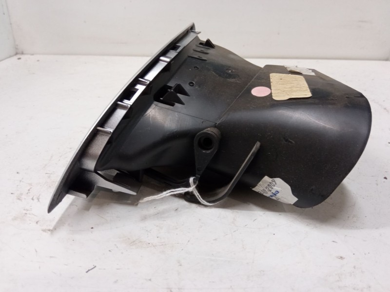 Recambio de aireador izquierdo para renault megane iii hatchback (bz0/1_, b3_) 1.6 16v (bz1b, bz1h) referencia OEM IAM   
