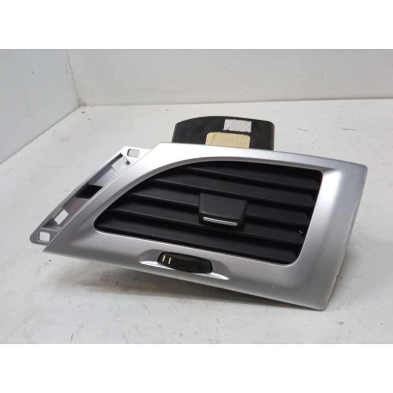 Recambio de aireador derecho para renault megane iii hatchback (bz0/1_, b3_) 1.6 16v (bz1b, bz1h) referencia OEM IAM   
