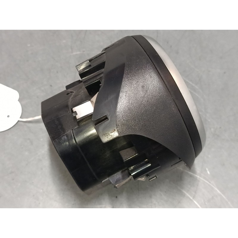 Recambio de aireador izquierdo para mercedes-benz clase a (w176) a 220 d (176.003) referencia OEM IAM A1768300754  