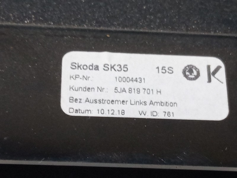 Recambio de aireador izquierdo para skoda rapid spaceback (nh1) 1.0 tsi referencia OEM IAM   