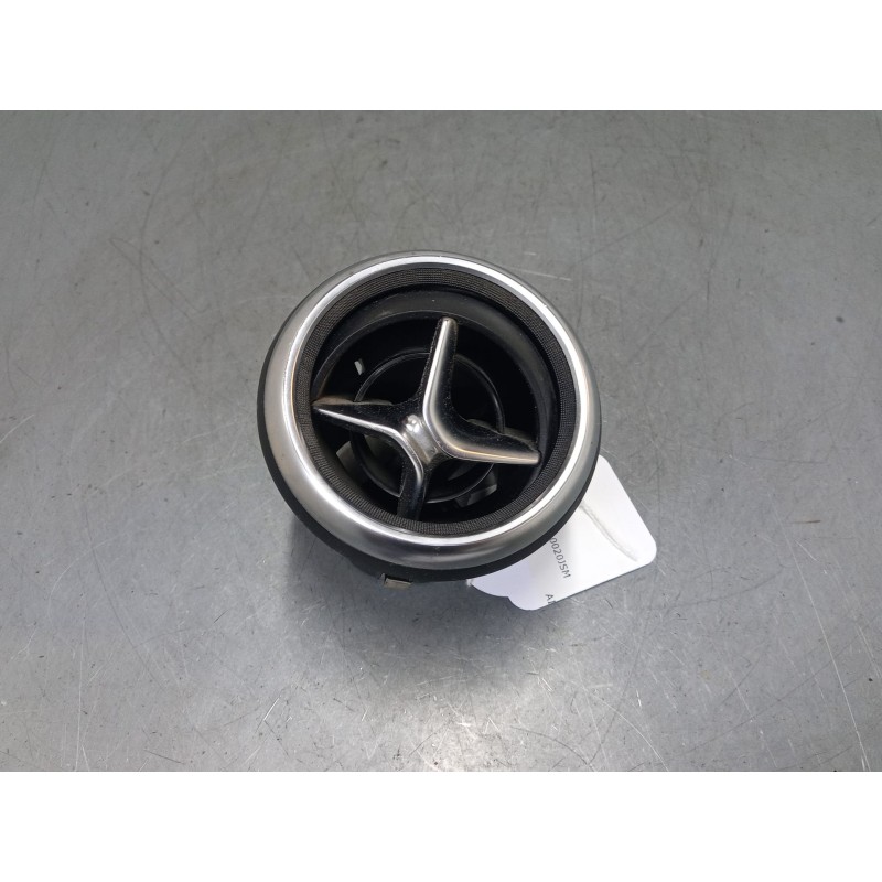 Recambio de aireador izquierdo para mercedes-benz clase a (w176) a 220 d (176.003) referencia OEM IAM A1768300354  
