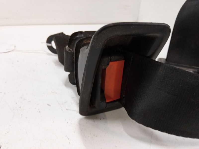 Recambio de cinturon central 3ª fila para volkswagen caravelle 2,4 5v 2-aab-2m referencia OEM IAM   