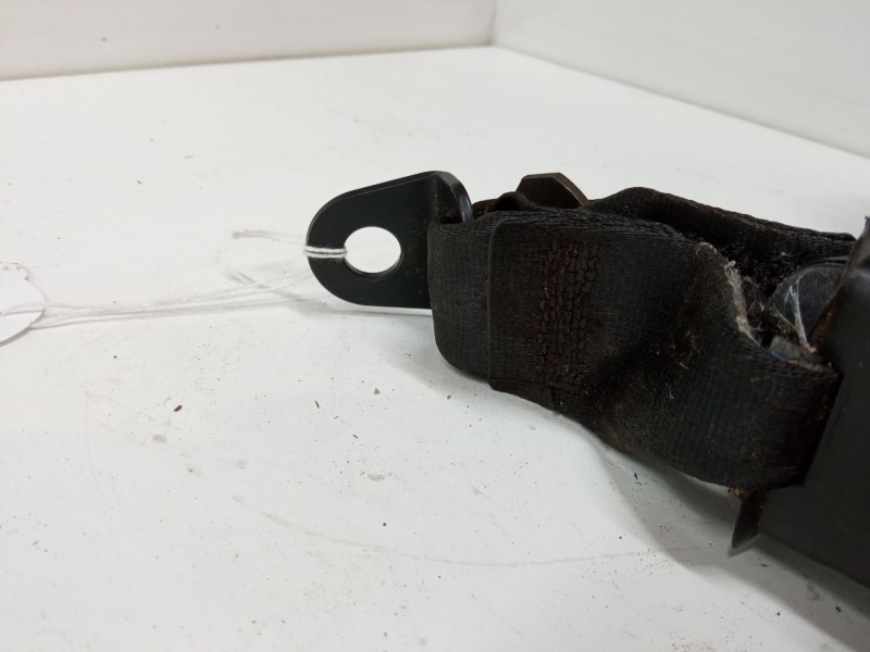 Recambio de cinturon central 3ª fila para volkswagen caravelle 2,4 5v 2-aab-2m referencia OEM IAM   