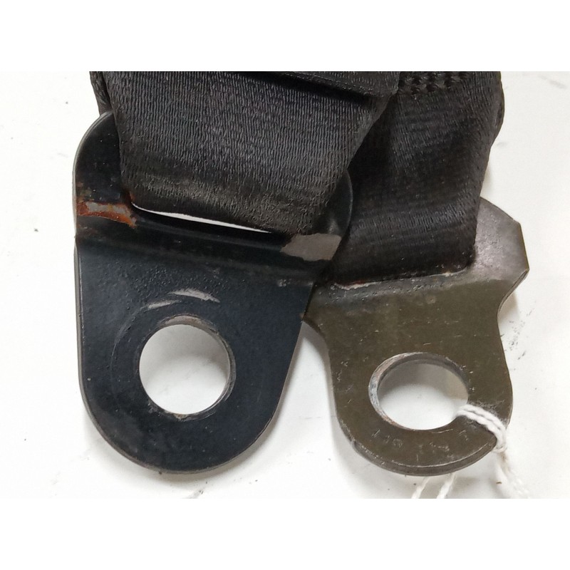 Recambio de anclaje cinturon izquierdo 3ª fila para volkswagen caravelle 2,4 5v 2-aab-2m referencia OEM IAM 703885947A  