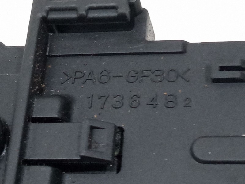 Recambio de mando de intermitencia para toyota yaris (_p1_) 1.3 (ncp10_, scp12_) referencia OEM IAM 1736482  