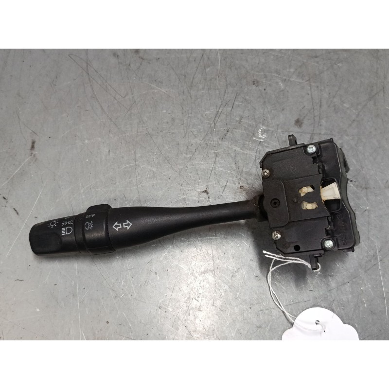 Recambio de mando de intermitencia para nissan vanette cargo autobús (hc 23) 2.3 d referencia OEM IAM 368288 V  