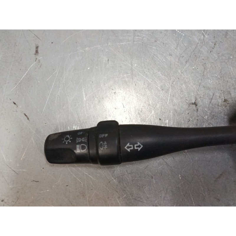 Recambio de mando de intermitencia para nissan vanette cargo autobús (hc 23) 2.3 d referencia OEM IAM 368288 V  