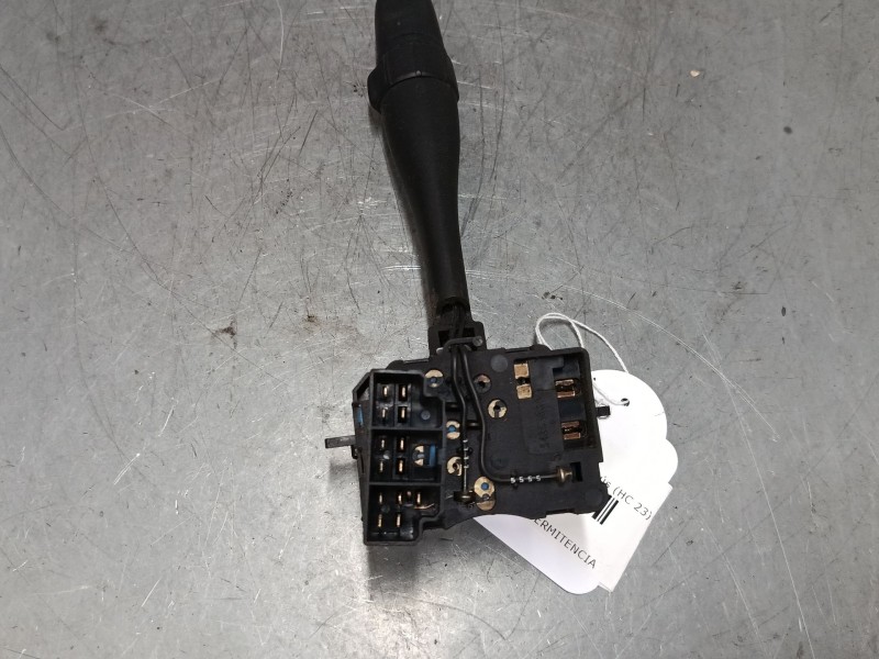 Recambio de mando de intermitencia para nissan vanette cargo autobús (hc 23) 2.3 d referencia OEM IAM 368288 V  