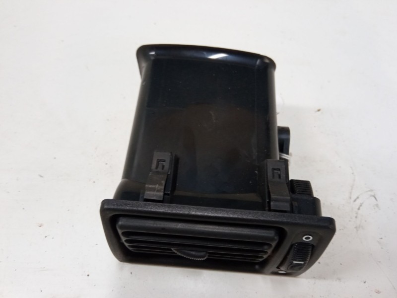 Recambio de aireador derecho para ford fiesta iii (gfj) 1.1 referencia OEM IAM   