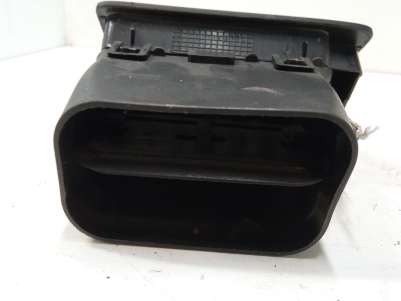 Recambio de aireador derecho para peugeot expert caja/chasis 1.6 hdi 90 16v referencia OEM IAM   