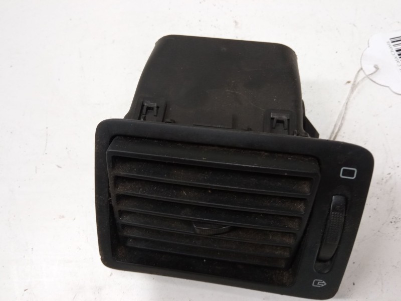 Recambio de aireador izquierdo para peugeot expert caja/chasis 1.6 hdi 90 16v referencia OEM IAM   