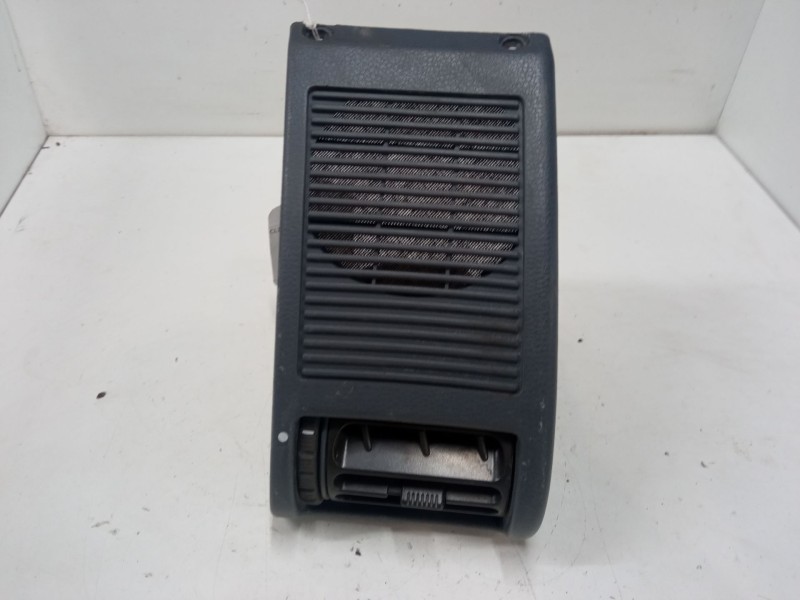 Recambio de aireador izquierdo para renault clio i (b/c57_, 5/357_) 1.2 (5/357y, 5/357k) referencia OEM IAM   