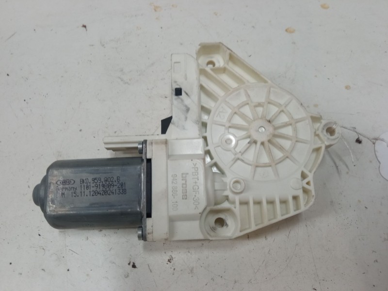 Recambio de motor elevaluna trasero izquierdo para volkswagen sharan (7m8, 7m9, 7m6) 2.0 tdi referencia OEM IAM 8K0959802B  