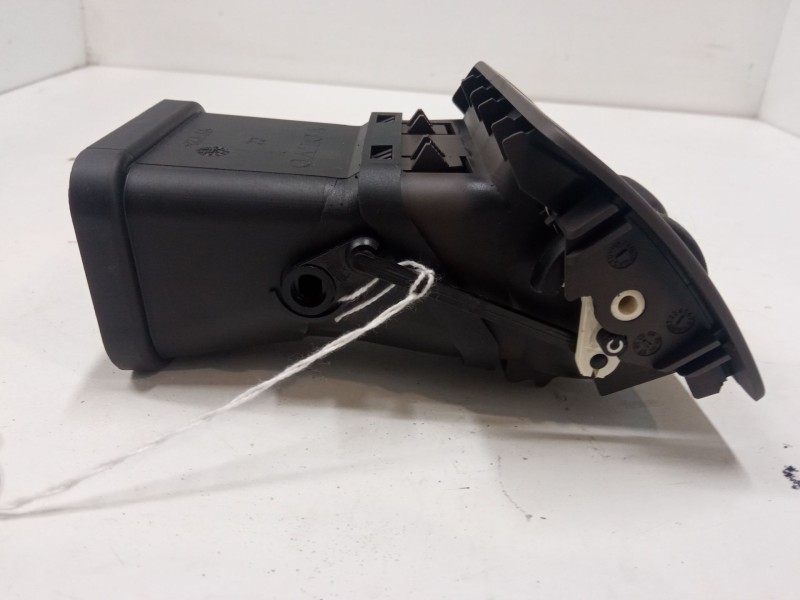 Recambio de aireador derecho para volvo s40 ii (544) 1.8 referencia OEM IAM   