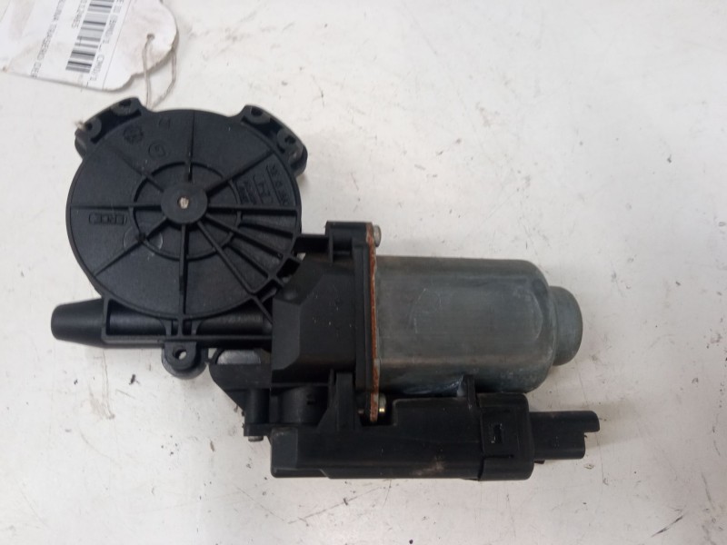Recambio de motor elevaluna trasero derecho para renault megane ii (bm0/1_, cm0/1_) 1.6 16v referencia OEM IAM   