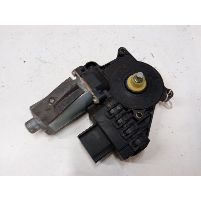 Recambio de motor elevaluna trasero derecho para ford mondeo iii sedán (b4y) 2.0 16v tddi / tdci referencia OEM IAM   