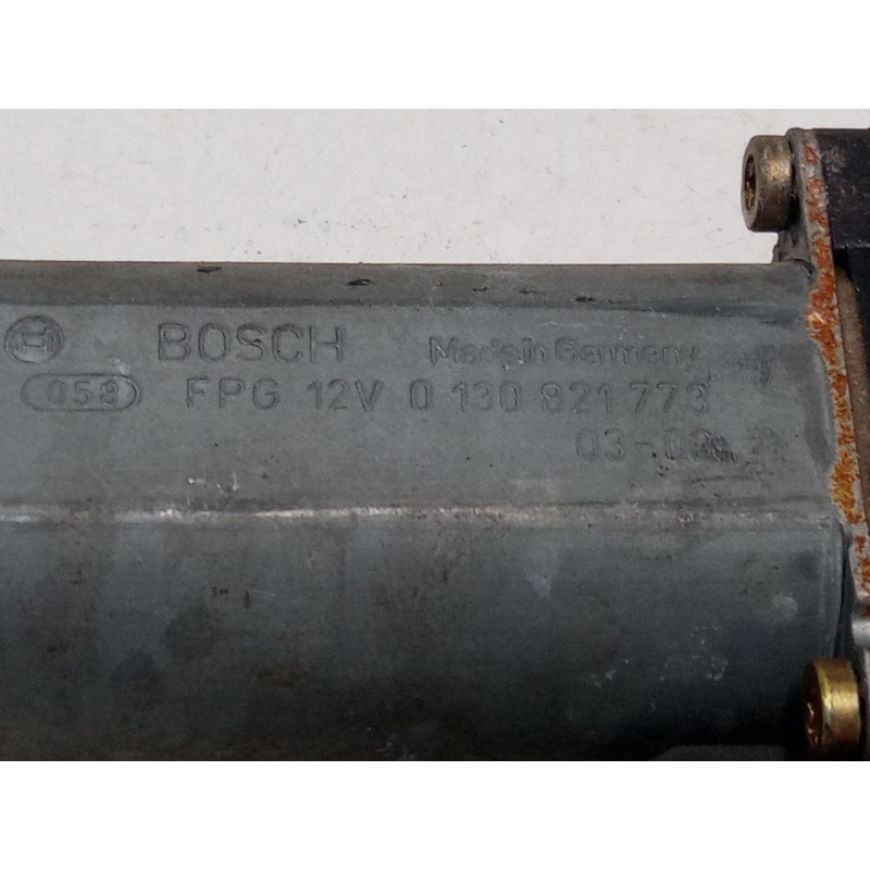 Recambio de motor elevaluna trasero izquierdo para ford mondeo iii sedán (b4y) 2.0 16v tddi / tdci referencia OEM IAM 0130821773